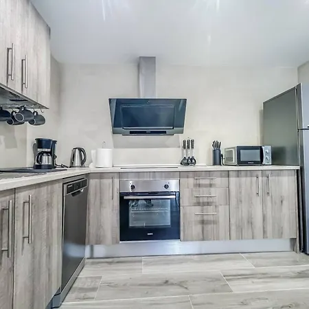 Cd-1957 Modern 2 Bed With Pool