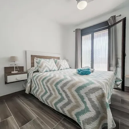 Apartment Cd-1957 Modern 2 Bed With Pool