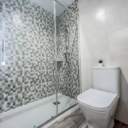 Apartment Cd-1957 Modern 2 Bed With Pool *